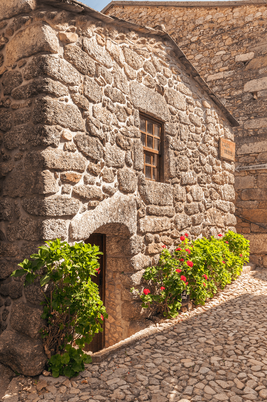 Casa-museu de Alvoco da Serra